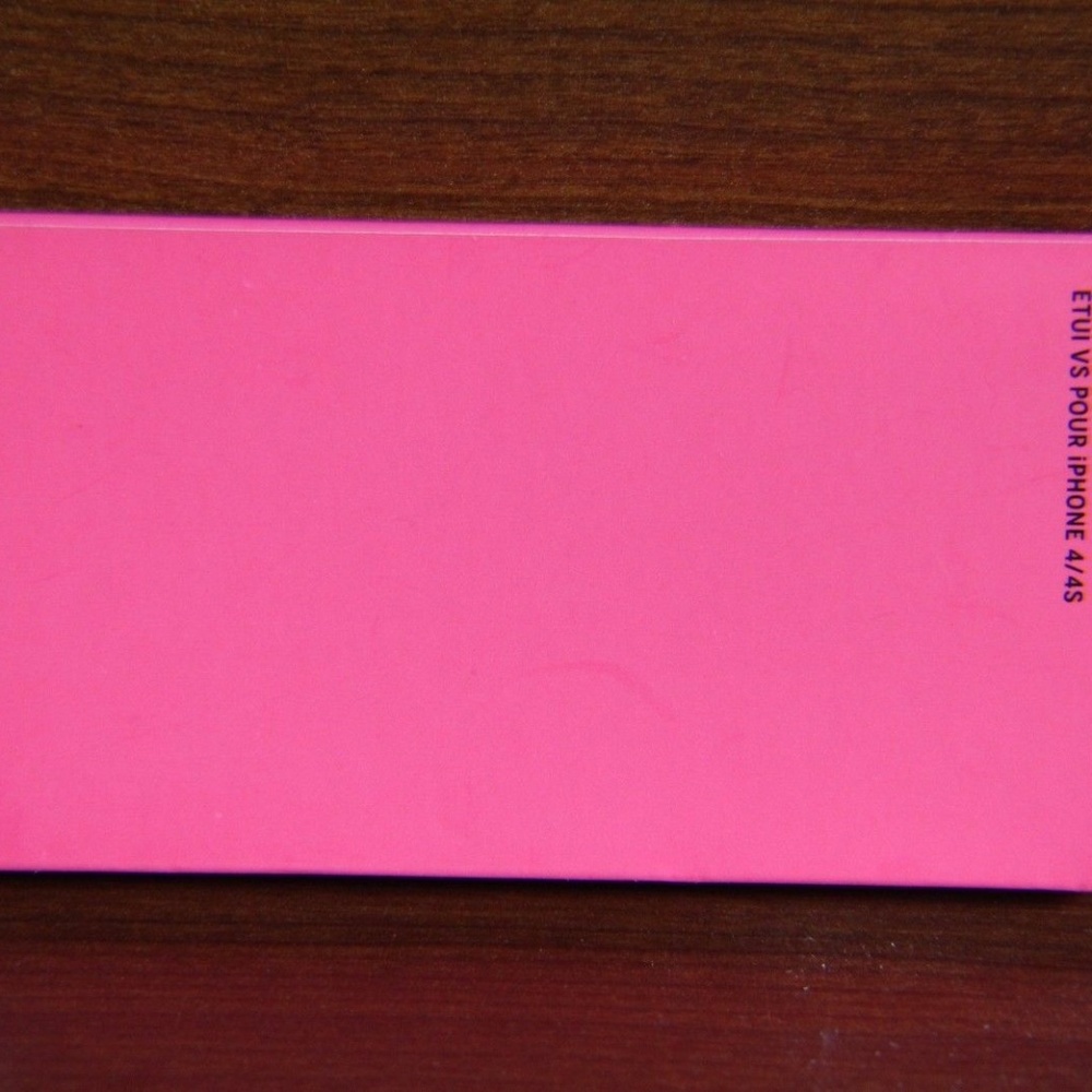 Victoria's Secret iPhone 4 4S Case Polka Dots - Picture 3 of 6