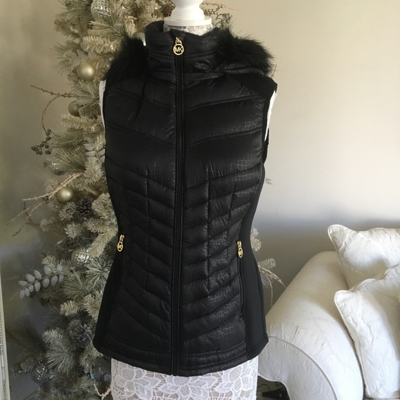 🎉LAST ONE 🎉New! Michael Kors sleeveless jacket - Picture 2 of 8