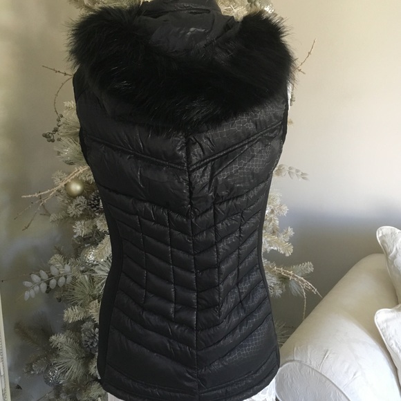 🎉LAST ONE 🎉New! Michael Kors sleeveless jacket - Picture 3 of 8