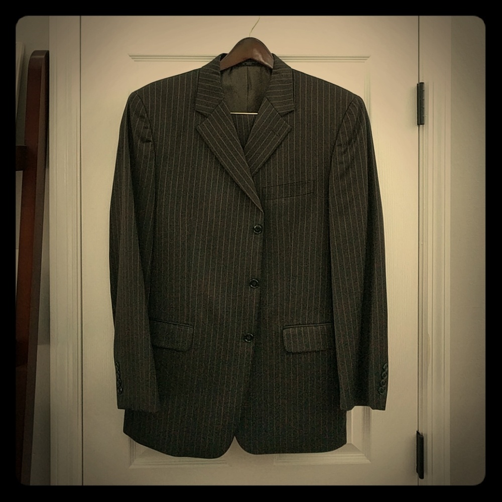 Men's suit