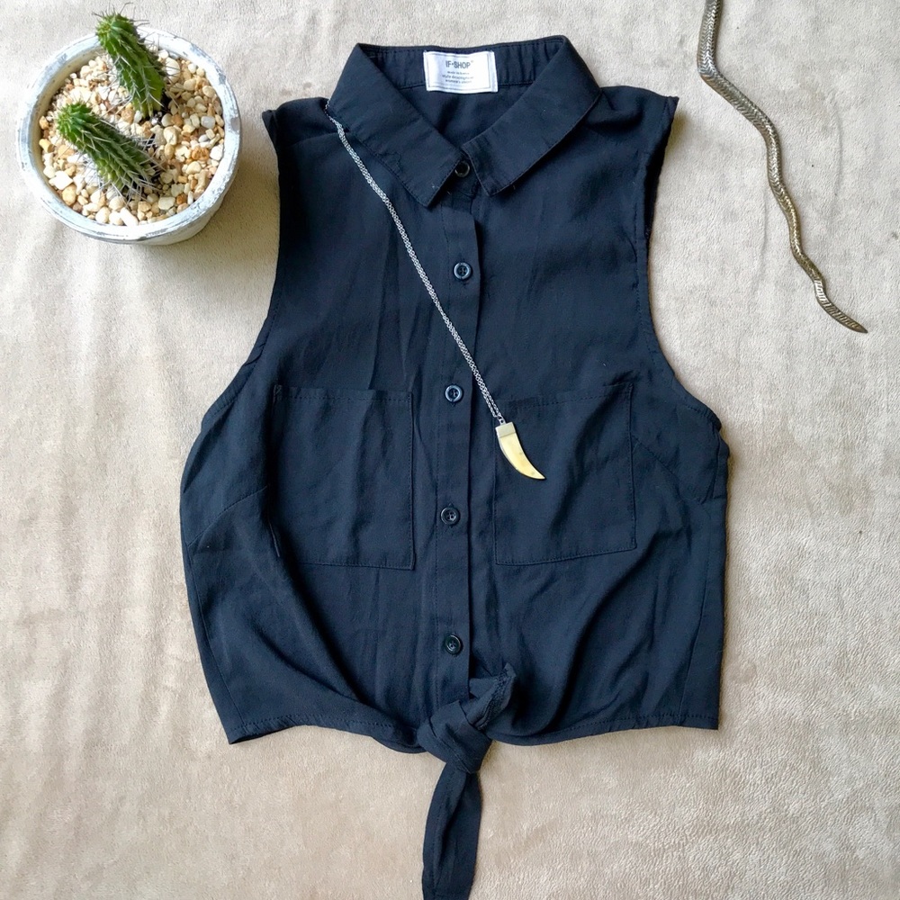 Sleeveless Front Tie Tank Top