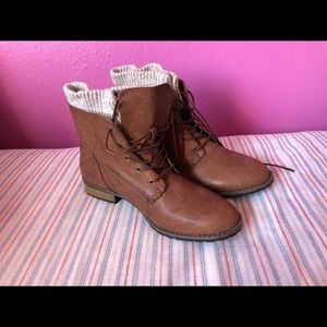 Brown canvas boots