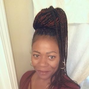 Meet your Posher, Alisa