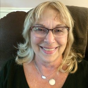 Meet your Posher, Dot