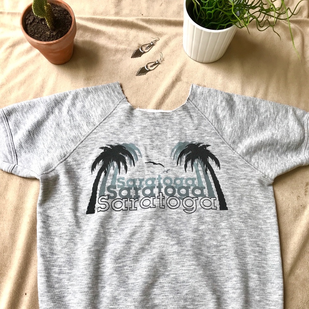 Vintage Cut Off Sweatshirt 🤘🏼