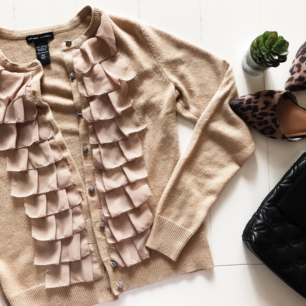 ❌SOLD❌ New York & Co. - Button Front Cardigan