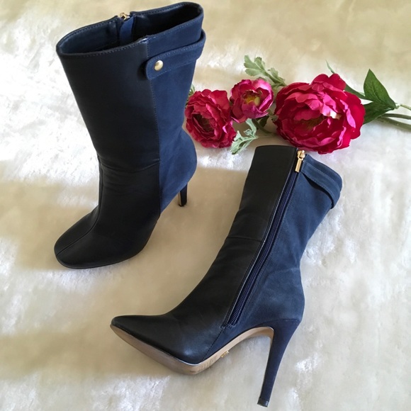 Victoria's Secret Shoes - Victoria’s Secret Navy & Black 2 Tone Boots