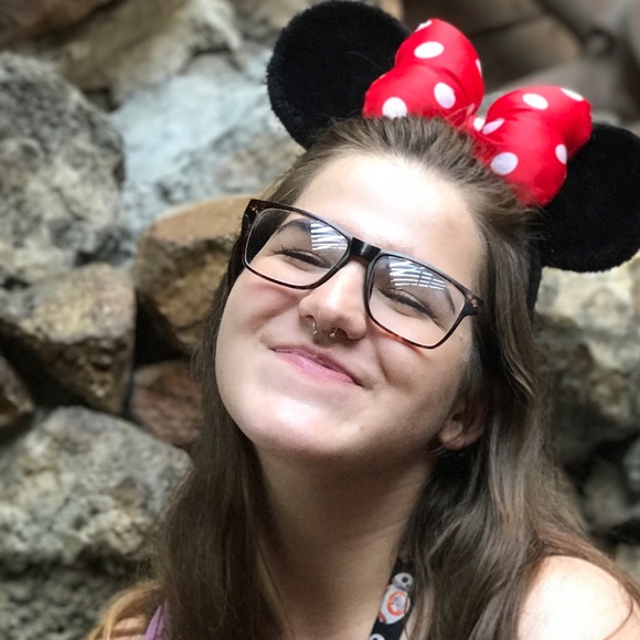 Meet your Posher, Tianna - Picture 1 of 1