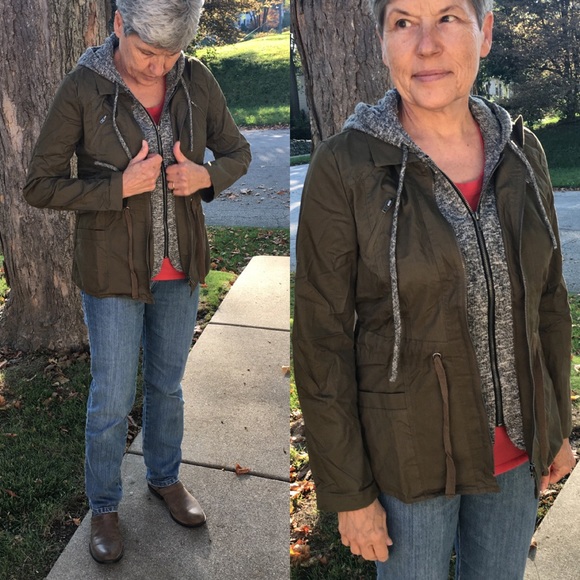 Army Green Hoodie Layered Utility Jacket! NEW! - Picture 4 of 11