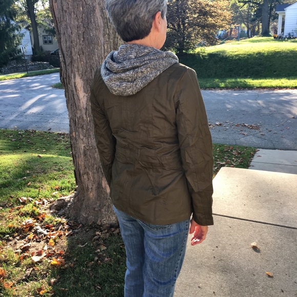 Army Green Hoodie Layered Utility Jacket! NEW! - Picture 5 of 11