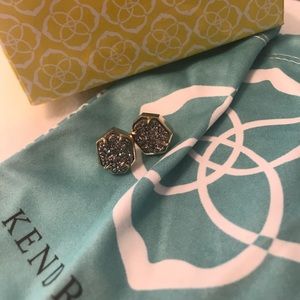 Kendra Scott Taylor Earrings