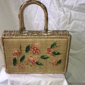 5/$20 Vintage handbag by Donna