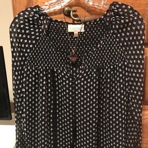 Simply Vera wang blouse
