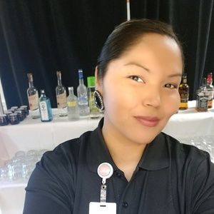 Meet your Posher, Prenincia