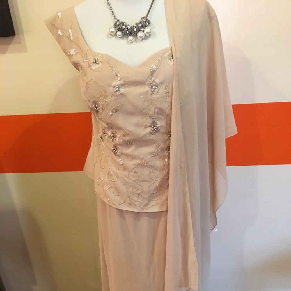 👑 Elegant 2 pc dress with sequin design