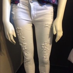 White skinny crop jeans