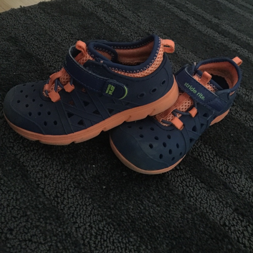 Stride Rite shoes - Picture 2 of 4