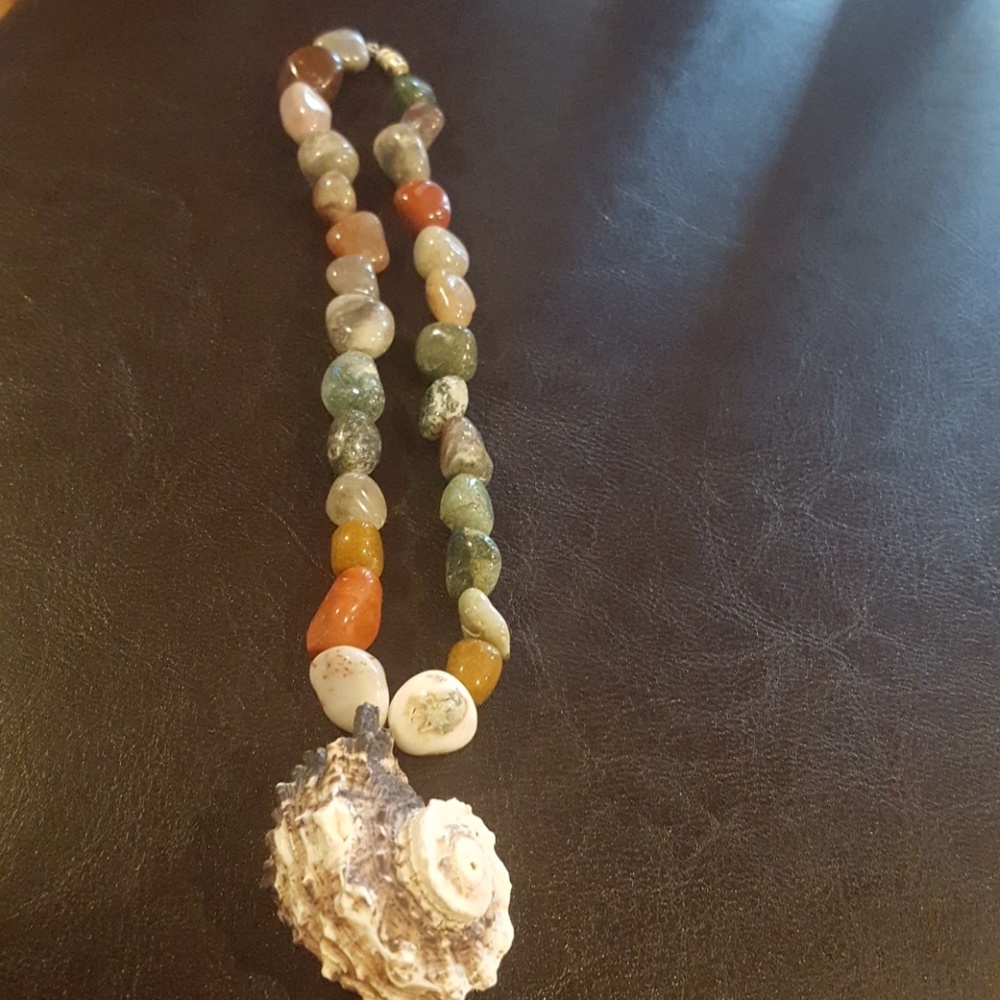 Beaded necklace
