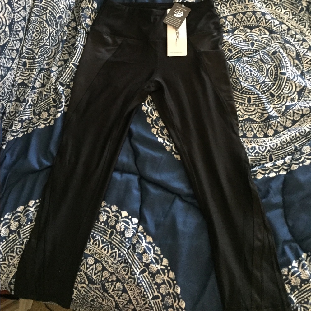 Mid calf workout leggings.