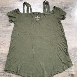 American Eagle cold shoulder rubbed tee sz sm
