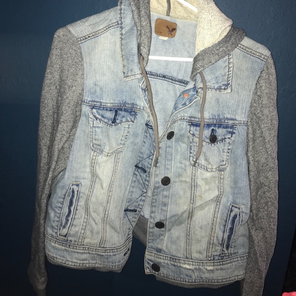 Hooded denim jacket