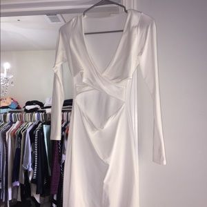 White long sleeve dress