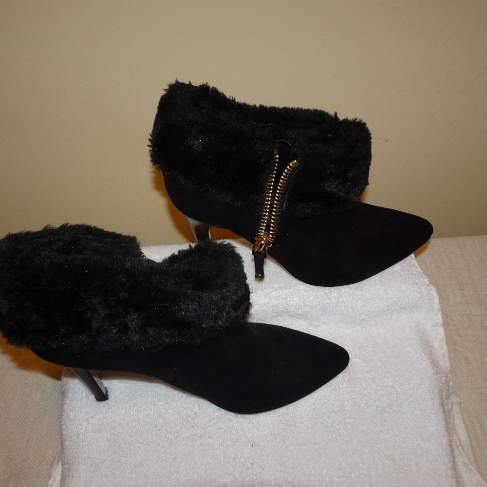 High heel bootie
