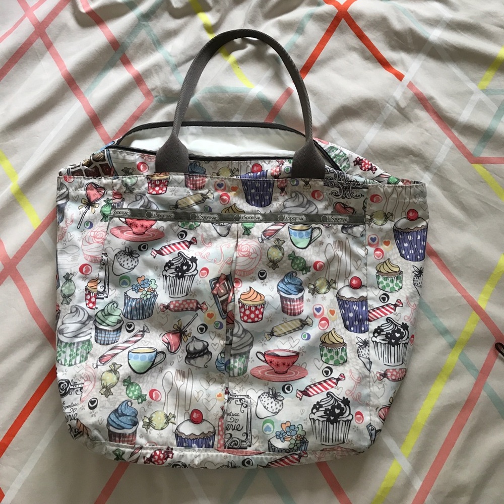 Lesportsac EveryGirl tote Patisserie print