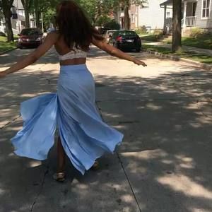 Meet your Posher, Dee