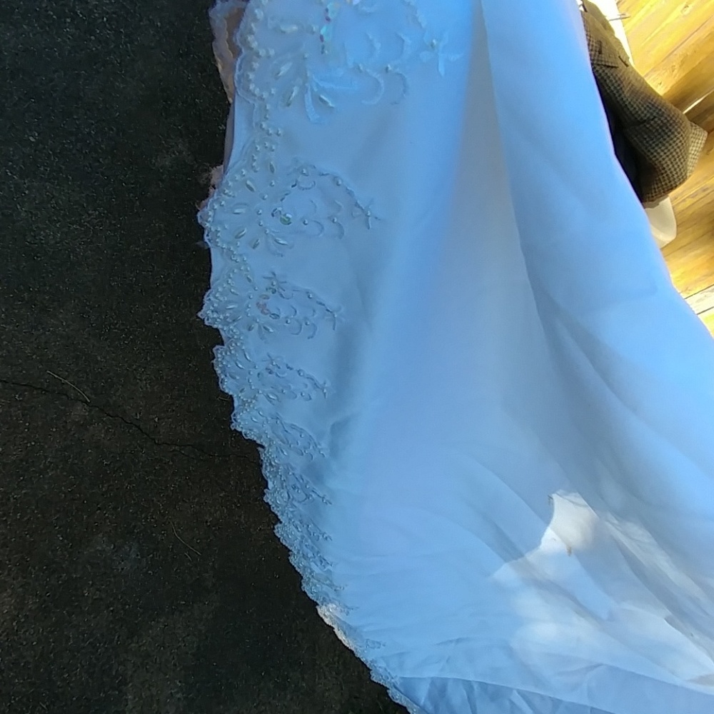 Dress - Picture 4 of 5