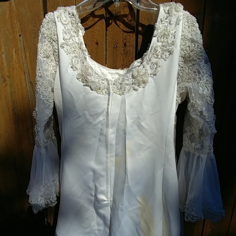 Dress - Picture 5 of 5