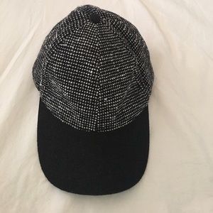 Tweed-like Cap