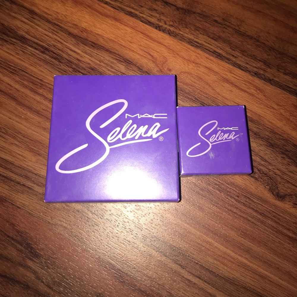 Authentic Mac Selena