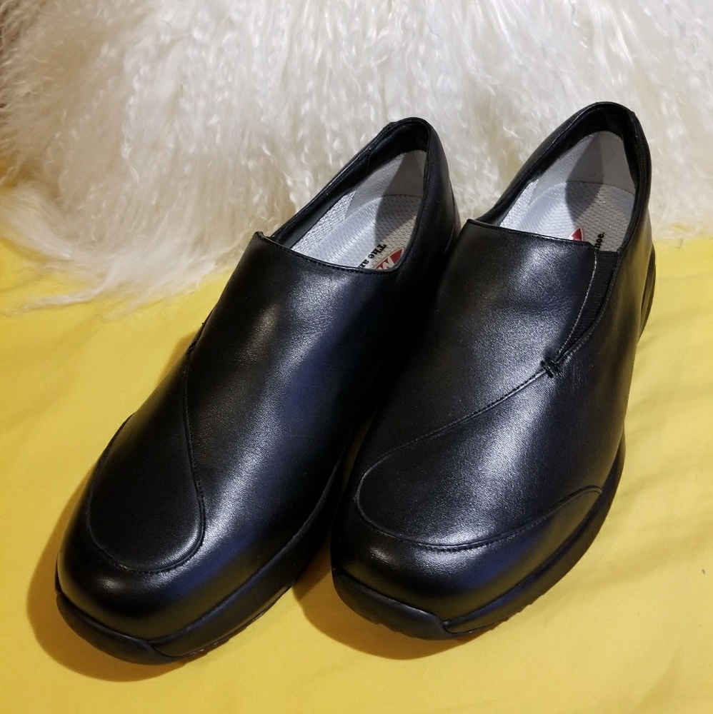 Black leather MBT size 11 slip on shoes