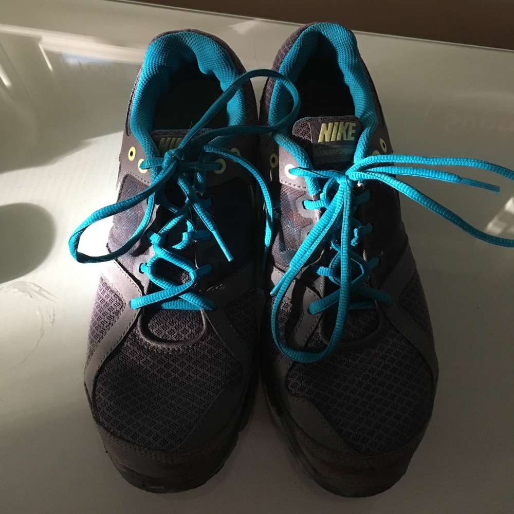 Woman's Nike Lunar forever 2