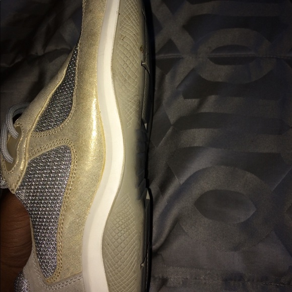 Prada - Picture 6 of 8