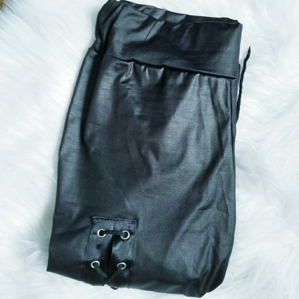 FINAL! Black Corset Lace Wet Look Legging - Picture 6 of 8