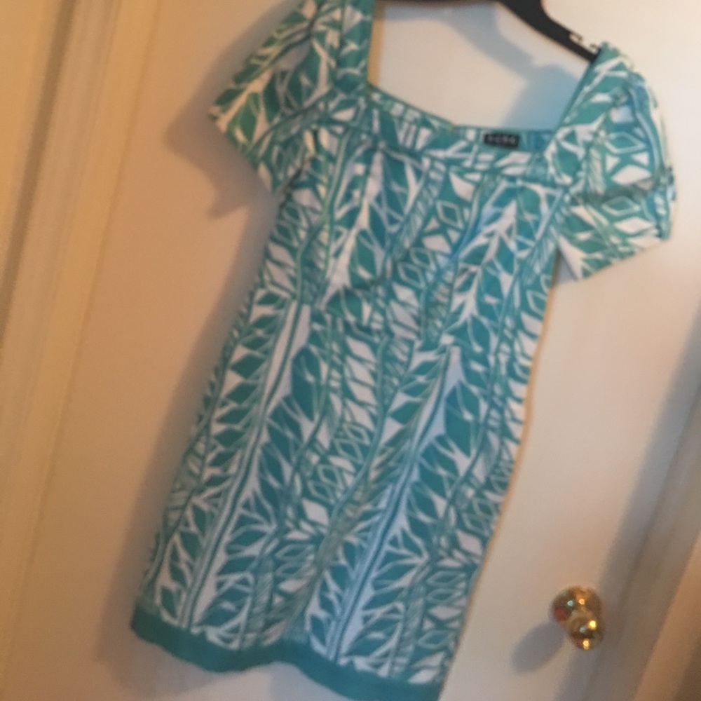 ❤️❤️BCBG gorgeous cotton stretch dress