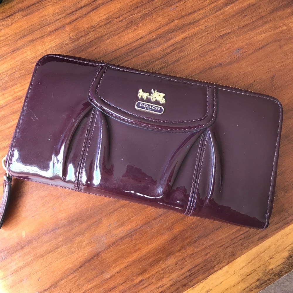 Coach patent leather zipper wallet