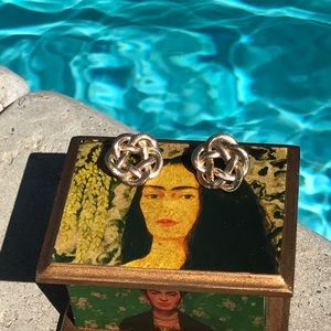 Fall Sale! 🍁 Gold Knot Stud Earrings