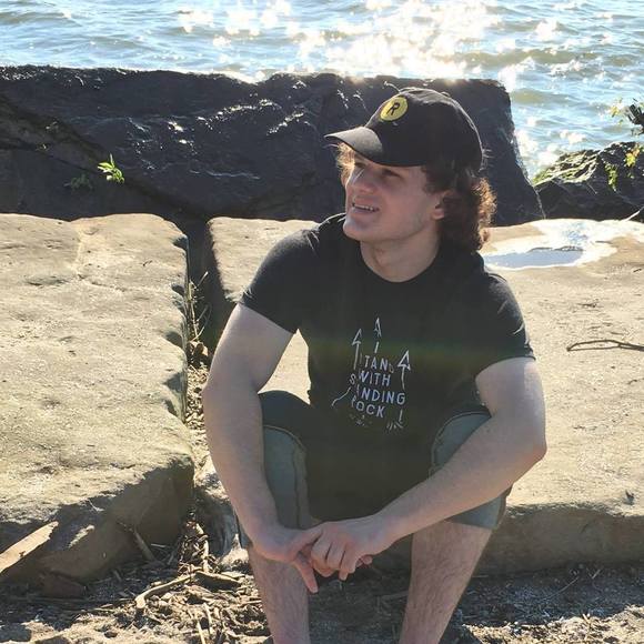 Meet your Posher, Reno - Picture 1 of 1