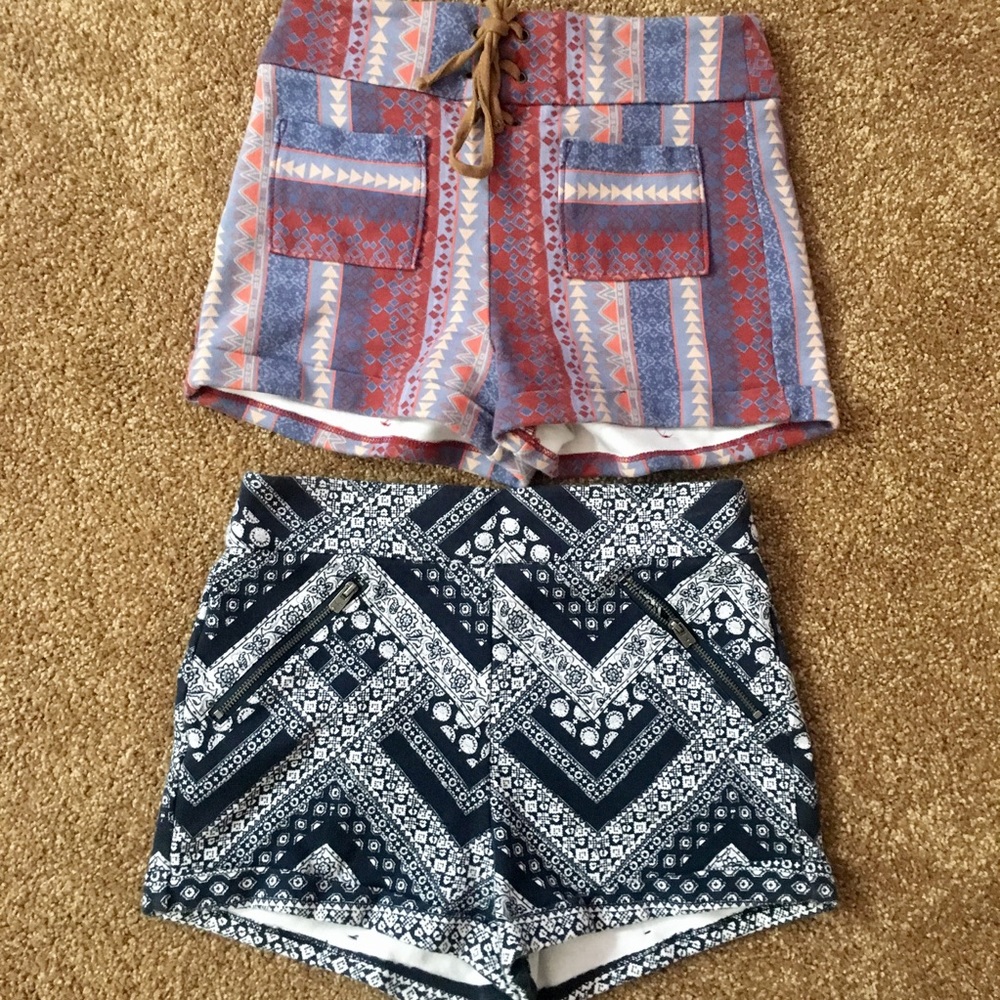 ⭐️Hollister Patterned Shorts Bundle⭐️