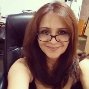 Meet your Posher, Noemi