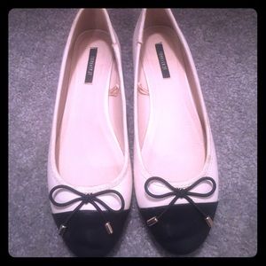 Forever 21 black and white flats