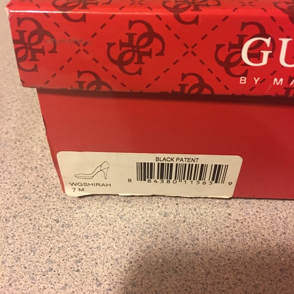 Guess Patent Leather Black Pumps Heels 7 - Picture 7 of 7