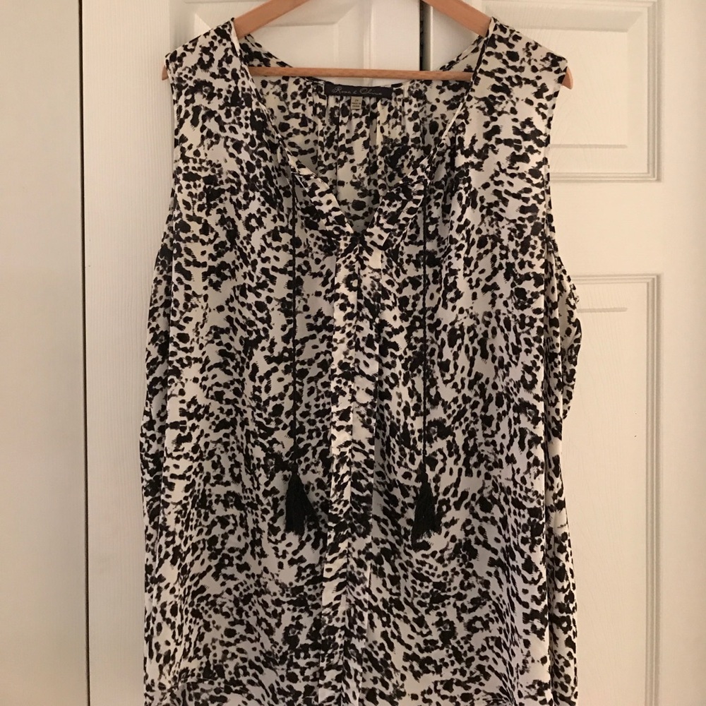 Black and white top