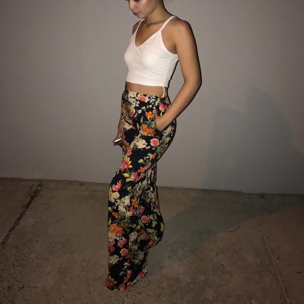 Big-bottomed floral pants.