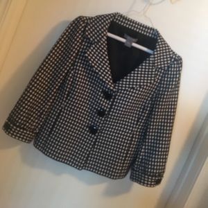 Ann Taylor short fitted blazer