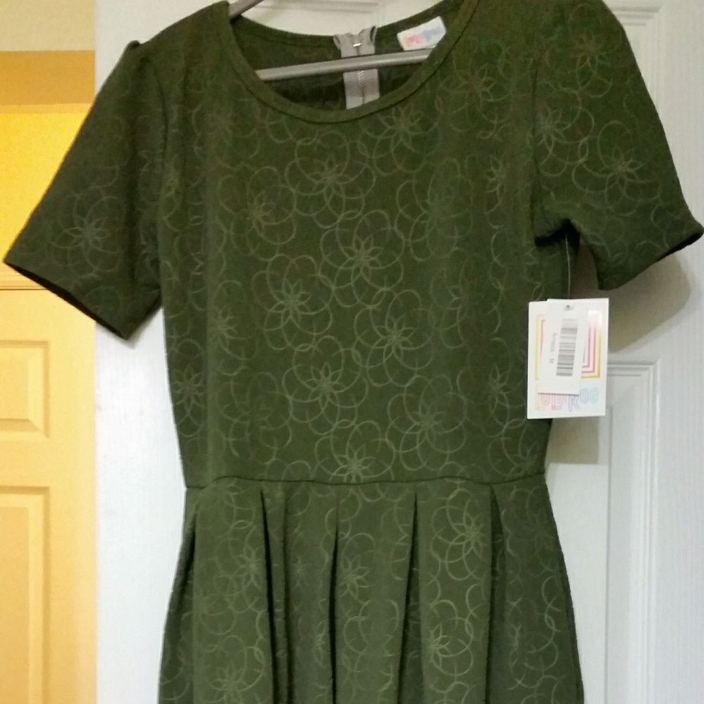 Brand new with tags Amelia dress medium - Picture 1 of 2