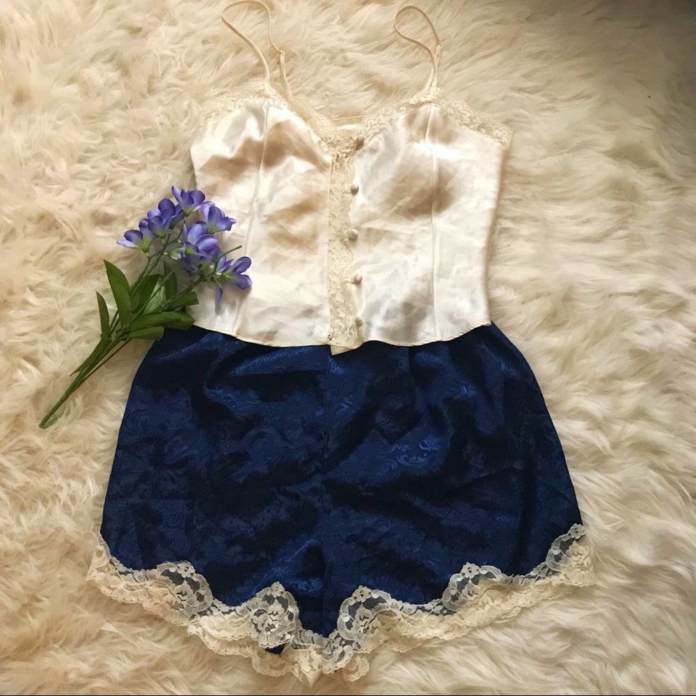 Victoria’s Secret • Vintage Sleepwear Set